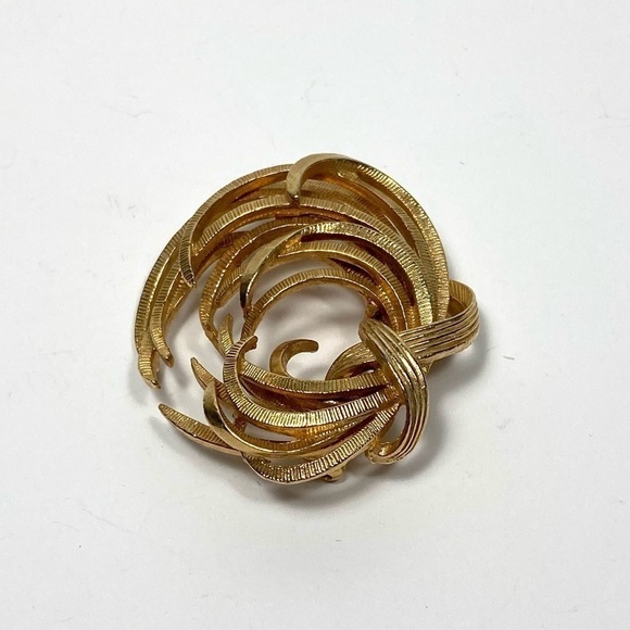 LiSNER Brooch Vintage Signed Gold Tone Swirl Knot - Picture 1 of 10